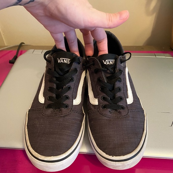 grey vans size 4